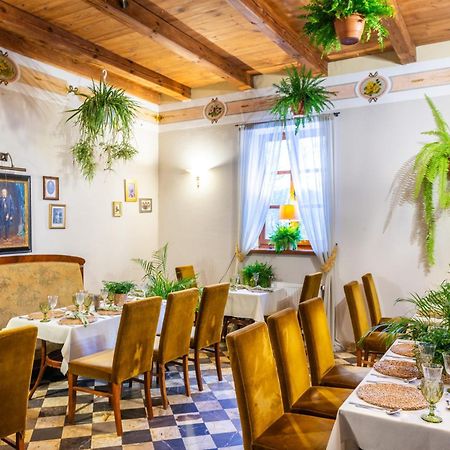 Folwark Walencja Hotel Казимеж Долни Екстериор снимка