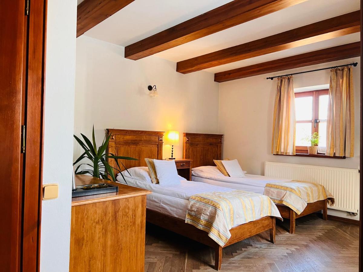 Folwark Walencja Hotel Казимеж Долни Екстериор снимка